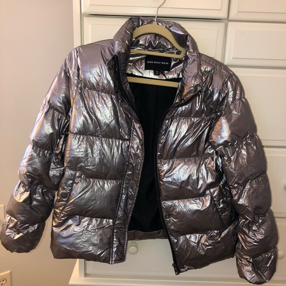 Metallic puffer jacket